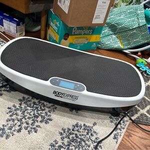 Body Express by Tony Little “The Curve” Vibration Platform - Black and White